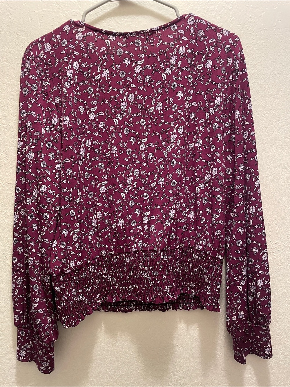 Kaileigh Women's Wine Floral Surplice Long Sleeve Blouse - Picture 2 of 4